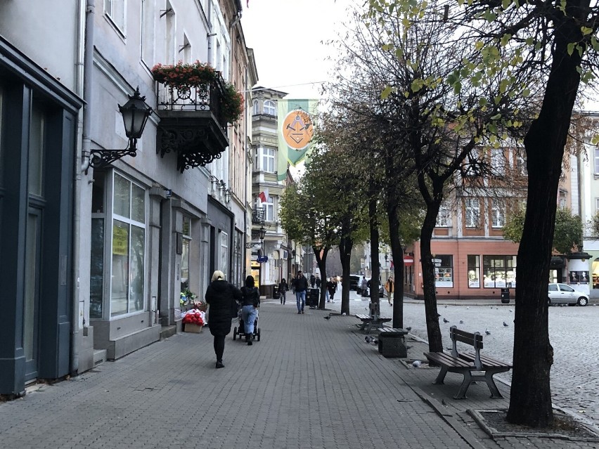 W centrum Leszna przybywa pustych lokali. Dołączył do nich lokal po sklepie rowerowym przy ulicy Narutowicza ZDJĘCIA