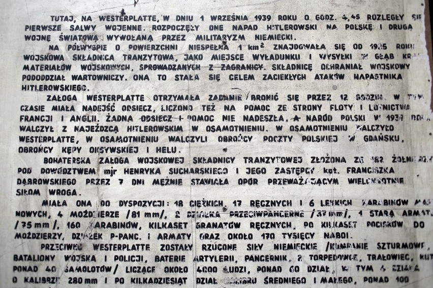 Odnaleziona tablica z Westerplatte ma wielkość domowych...