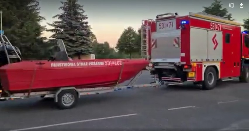 35-latek utonął w zalewie Blewąska. Sieradzcy strażacy z grupy wodno-nurkowej PSP brali udział w akcji ratunkowej ZDJĘCIA