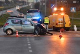 Poranna stłuczka w Szczecinie. Zderzenie autobusu i samochodu osobowego - 18.12.2020