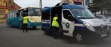 Kontrole autobusów szkolnych na Opolszczyźnie. Kierowcy bez zezwoleń, jeden gimbus z nieprawidłowym ogumieniem