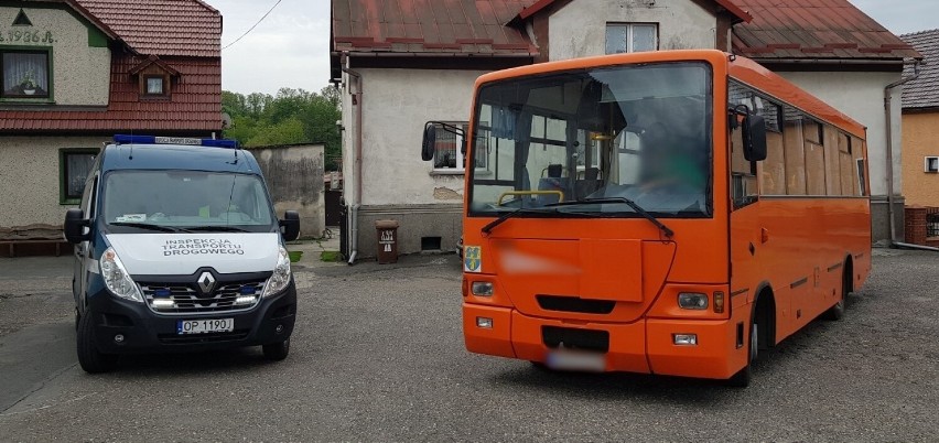 Kontrole autobusów na Opolszczyźnie.