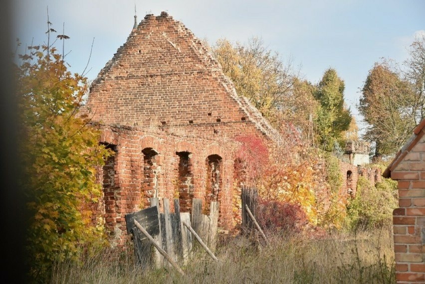 Muzeum Zamkowe w Malborku odbudowało średniowieczne budynki. Po ruinach z 1945 roku nie ma już śladu