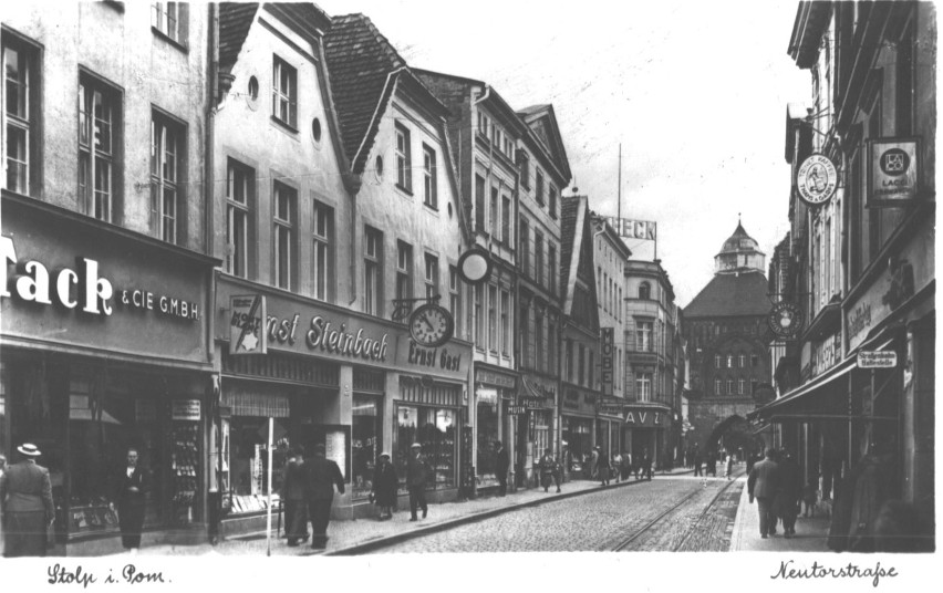 Neutorstrasse w 1911 roku, a obecnie ulica Nowobramska...