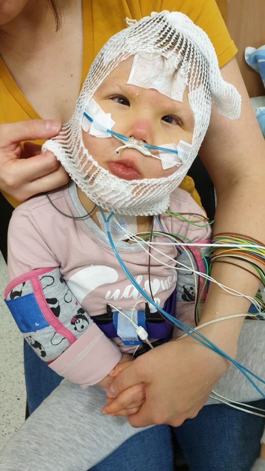 4-letnia Ala-Calineczka potrzebuje pomocy! Zbiera pieniądze na operację, dzięki której będzie mogła chodzić