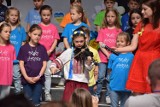 Niezapomniany występ Małych Artystów. Koncert polsko-ukraiński w Szkole Podstawowej nr 9 w Koninie