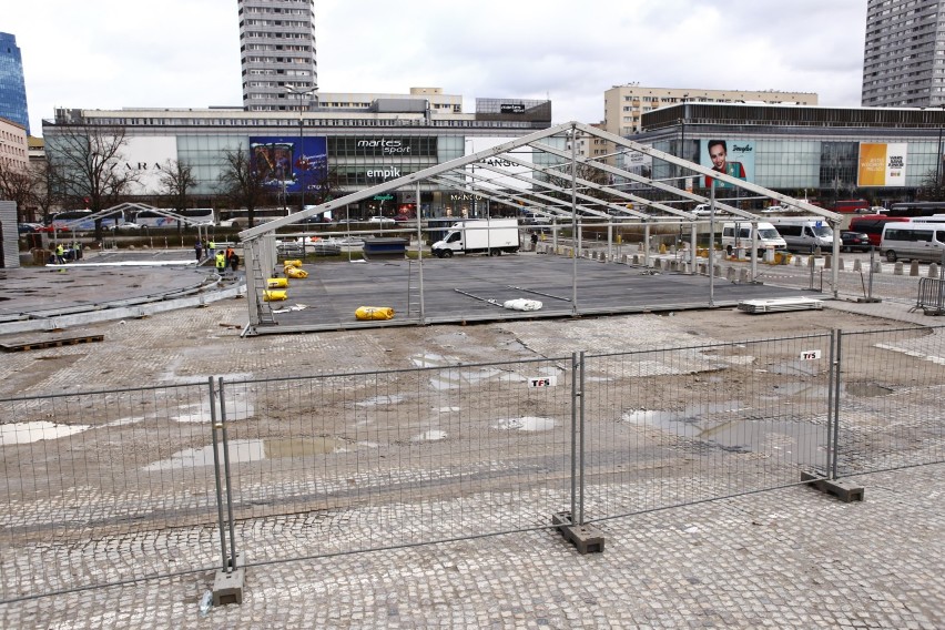 WOŚP 2018, Warszawa. Na pl. Defilad rozpoczęła się budowa...