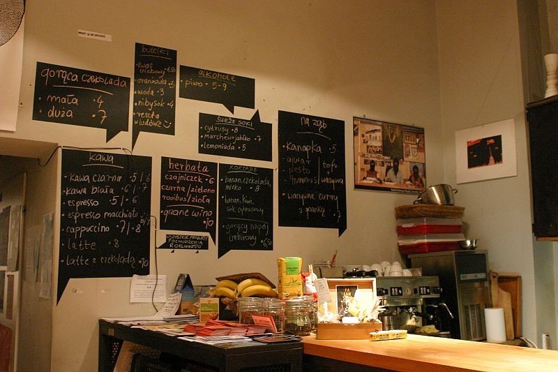 Falanster - wegańskie jedzenie i książki w jedynym miejscu