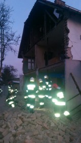 Juszkowo: Wybuchł gaz, zawaliła się ściana budynku. Pięć rodzin straciło dom  [AKTUALIZACJA]