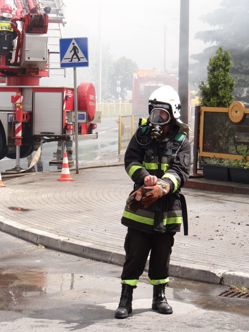 Pożar przy ul. 18 Stycznia w Wieluniu. 300 tys. zł strat [ZDJĘCIA, FILM]