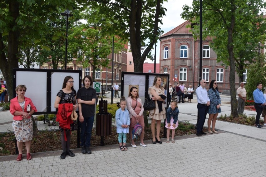 Tłum wiernych uczestniczył w procesji Bożego Ciała parafii p.w NMPKP w Lęborku