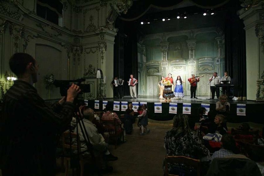 Szczawno Zdrój: Romski Festiwal Zespołów Dziecięcych i Młodzieżowych ( Zdjęcia)