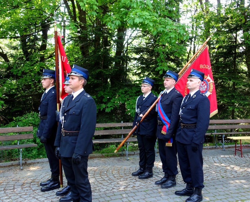 Strażacy z gminy Brzyska świętowali na górze Liwocz