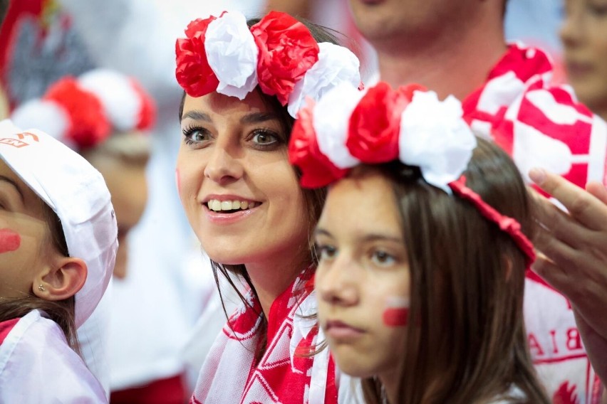 Najpiękniejsze fanki Biało-Czerwonych na fazie finałowej MŚ...