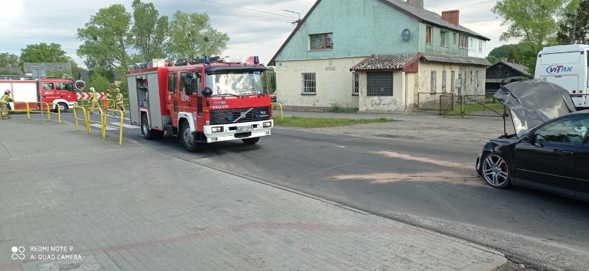 Wypadek w Suchorzu na krajowej 21. Dwoje dzieci w wieku 5 i 7 lat trafiło do szpitala | ZDJĘCIA