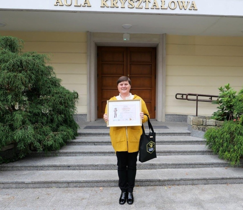 Dorota Nowicka z Rejonowego Koła Pszczelarzy w Brzezinach laureatką Ogólnopolskiego Konkursu "Pszczelarz Roku"