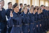 38 policjantów i policjantek wstąpiło w Bydgoszczy w szeregi kujawsko-pomorskiej policji [zdjęcia]