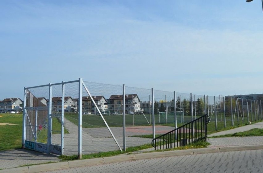 Budują Park Sportowy na osiedlu Piastowskim w Świebodzicach (ZDJĘCIA)