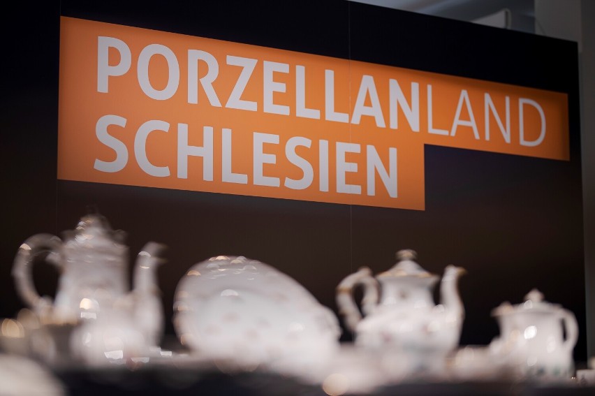 "Śląsk: Kraina Porcelany" największa wystawa porcelany. Teraz możesz ją zwiedzić z polskim przewodnikiem