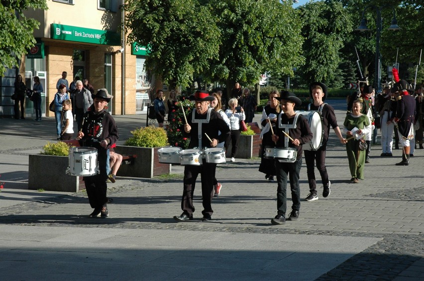 Noc Muzeów w Lęborku po raz pierwszy z piknikiem historycznym NOWE ZDJĘCIA