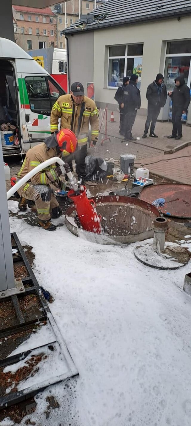 Wybuch na stacji paliw w Zgorzelcu. Jedna osoba zginęła, dwie są ranne