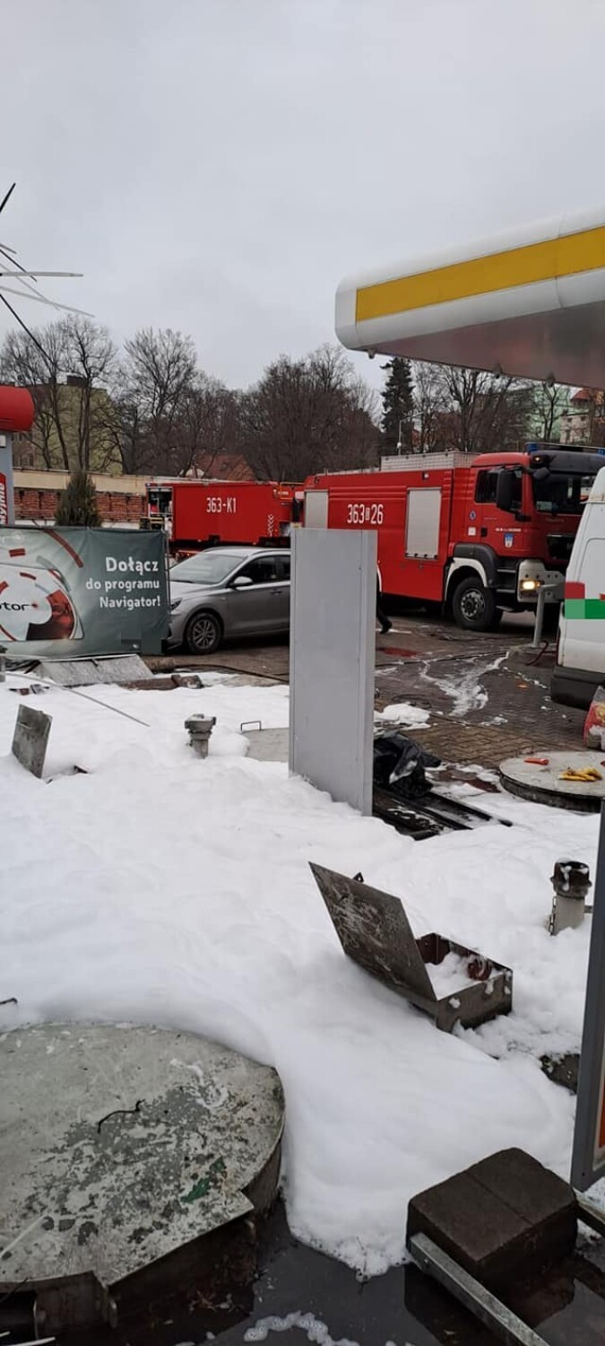 Wybuch na stacji paliw w Zgorzelcu. Jedna osoba zginęła,...