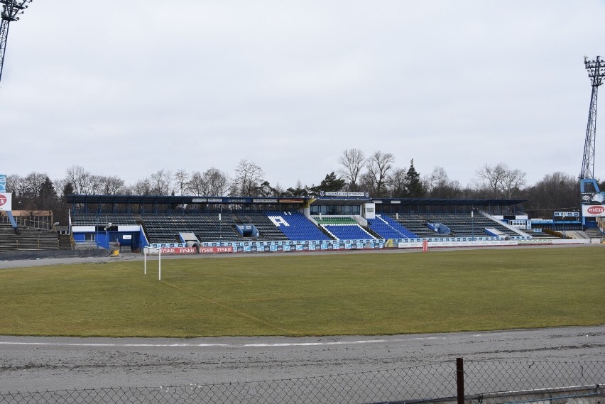 Przez wiele lat piłkarze i żużlowcy dzielili wspólne Stadion...