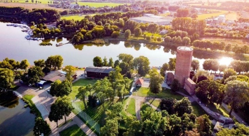 Kruszwicki zamek wybudowano w latach 1350-1355 z inicatywy...