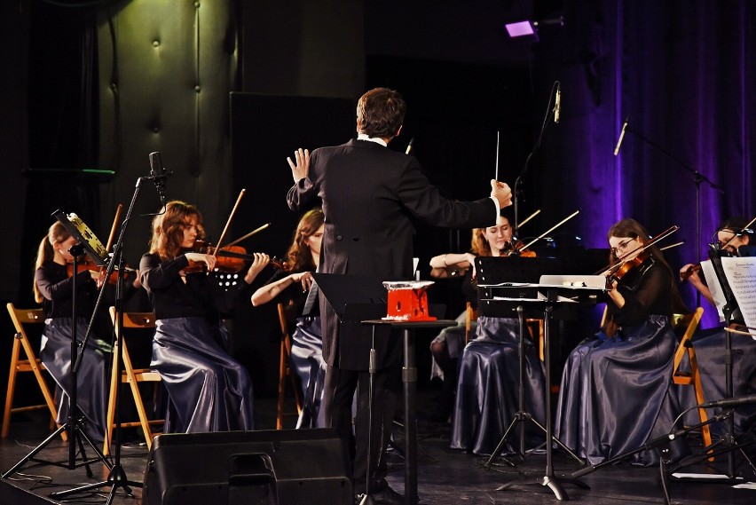 Wronki. Koncert noworoczny w wykonaniu Orkiestry Kameralnej Capella Samotulinus otworzył sezon kulturalny