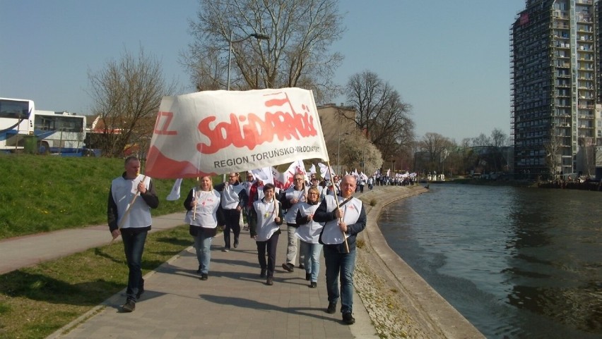 Regionalna "Solidarność" na urodziny potrzebuje nowych szat!