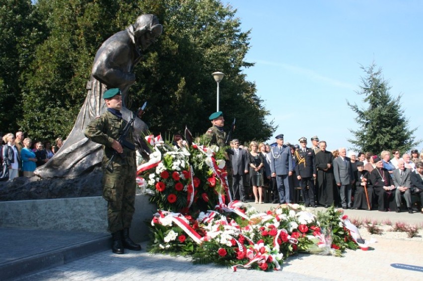 Pomnik Sybiraków odsłonięto w Rzeszowie