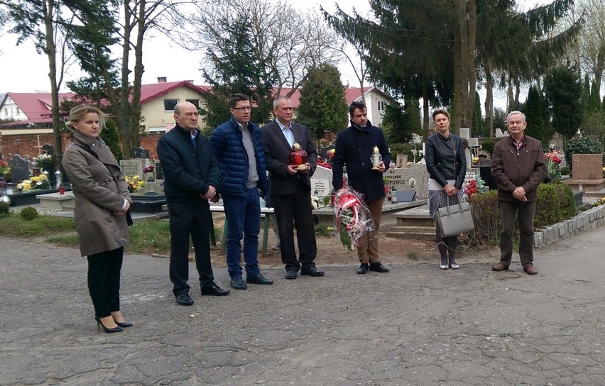 Delegacja malborskiego PiS uczciła pamięć o ofiarach katastrofy smoleńskiej i zbrodni katyńskiej