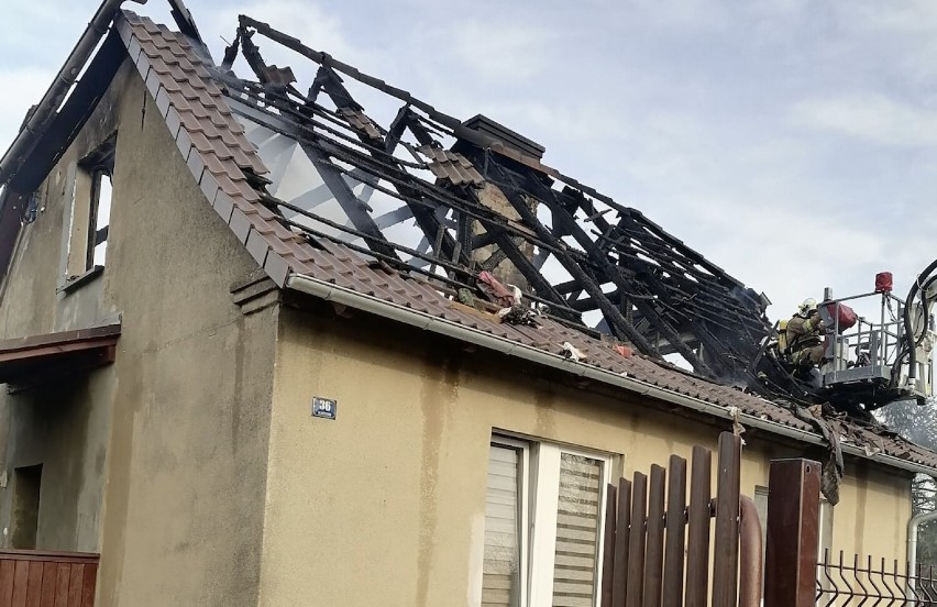 Pożar w Janowcu Wielkopolskim. Płonął dom jednorodzinny