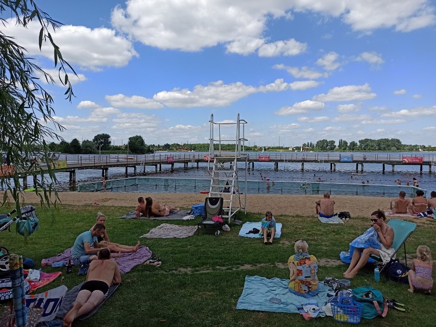 Początek sezonu kąpielowego w Koninie