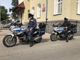Policjanci z Czarnkowa patrolują ulice na motocyklach. Mają dwie nowe Hondy