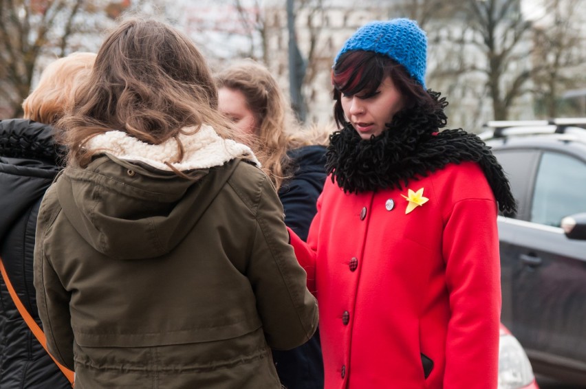 Akcja Żonkile. Wolontariusze rozdawali kwiaty na ulicach...