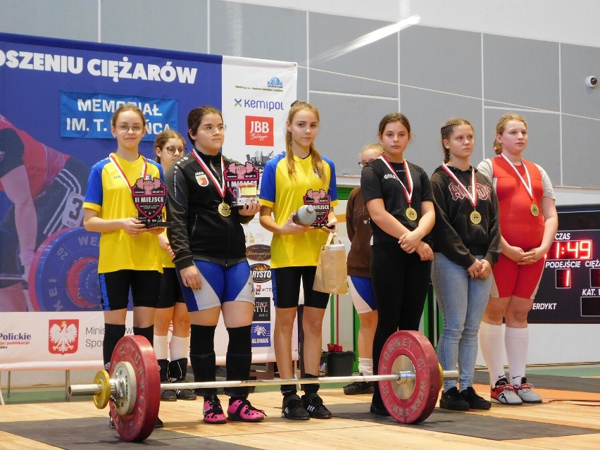 Sukces zawodników Zamku Gołańcz. Młodzi sportowcy na podium 