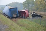 Wypadek na obwodnicy Chojnic. Zginął mieszkaniec Łodzi [ZDJĘCIA]