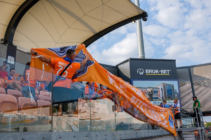 Nieciecza. Pełny stadion na powitanie ekstraklasy w Niecieczy. Bruk-Bet Termalica podzieliła się punktami ze Stalą Mielec [ZDJĘCIA]