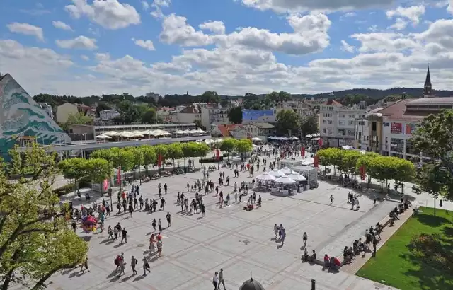 Wspólnie zaprojektujmy zieleń na Placu Przyjaciół Sopotu - zachęca miasto i zaprasza na spotkanie mieszkańców, studentów i architektów zieleni.