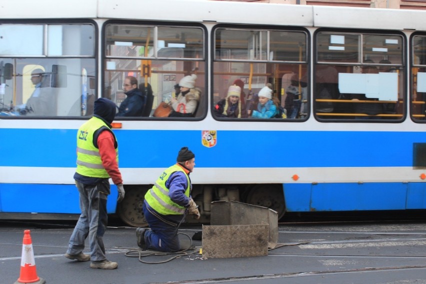 Wykoleiły się tramwaje na ul. Krupniczej i Trzebnickiej
