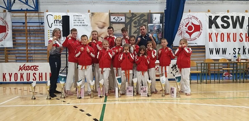 Młodzi karatecy wrócili do Wałbrzycha z workiem medali