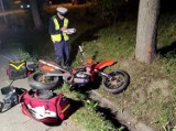 Tragiczny wypadek na drodze w pow. gliwickim! Motocyklista uderzył w drzewo. Interwencja śmigłowca LPR