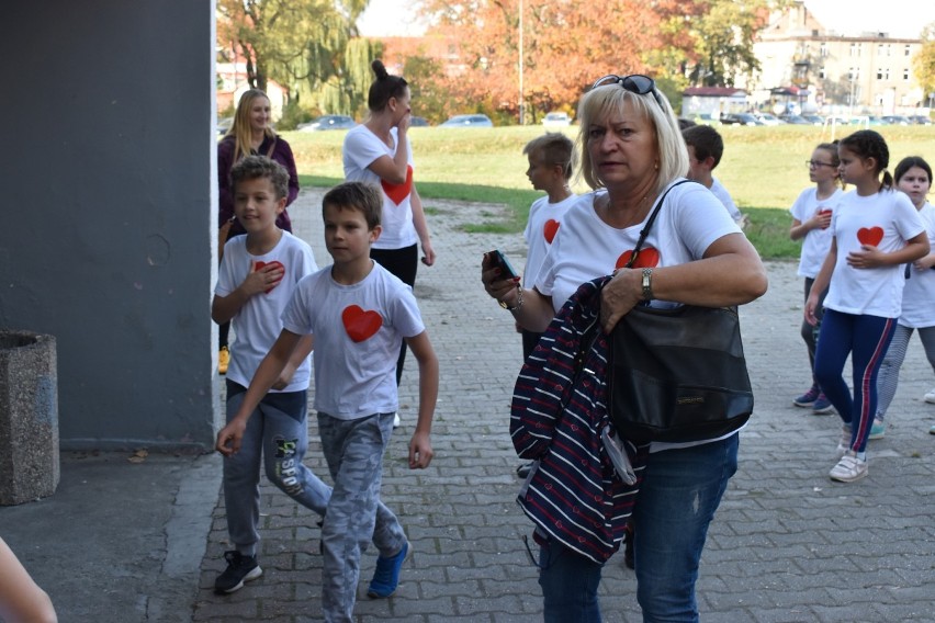 Bicie rekordu w jednoczesnym udzielaniu pierwszej pomocy w...