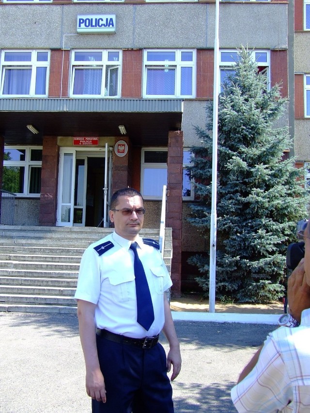 Rzecznik sieradzkiej policji podczas udzielania wywiadu