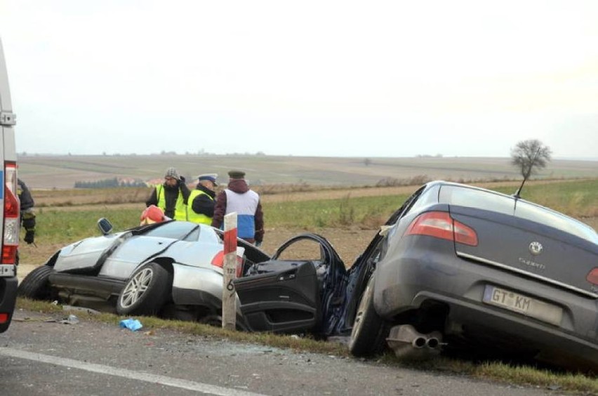 Śmiertelny wypadek w Dziecininie. Kierowca audi miał 2,5...