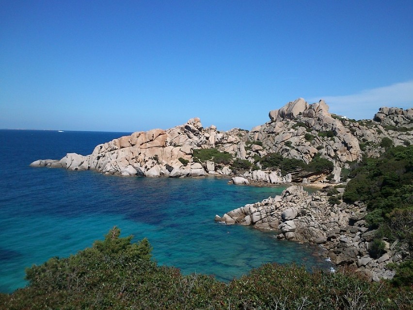 Sardynia jest drugą co do wielkości wyspą na Morzu...