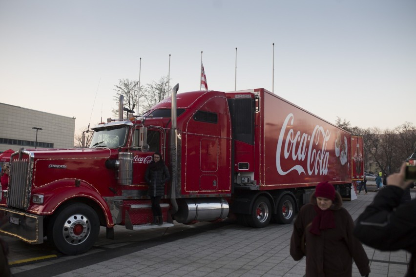 2 grudnia - Bydgoszcz: Stary Rynek


Ciężarówka Coca-Coli w...
