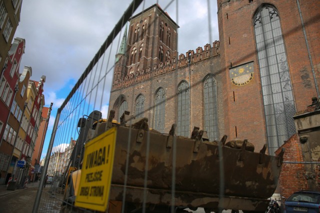 Rozpoczął się remont dachu bazyliki Mariackiej