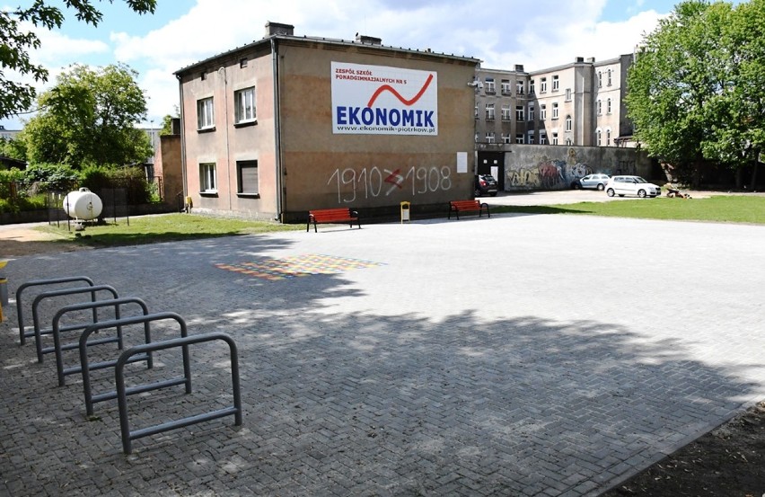 Plac rekreacyjny przy "Ekonomiku" w Piotrkowie